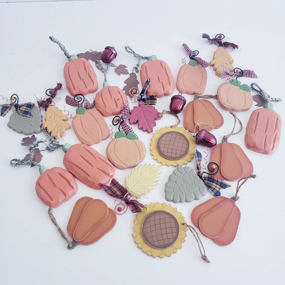 Assorted Fall Wooden Home Decorations Multiuse